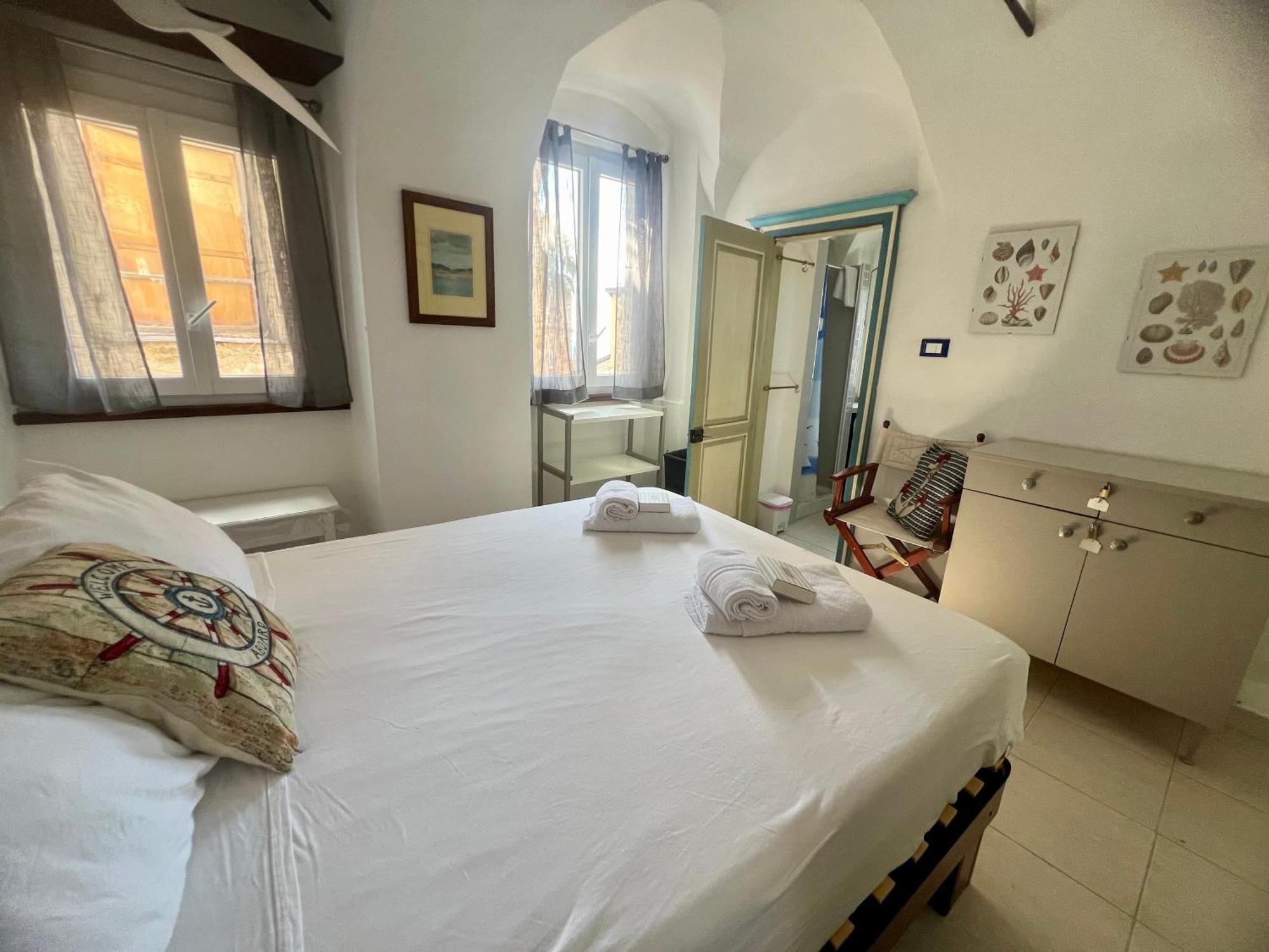 Suite Terrace In Pigna - 圣雷默 外观 照片